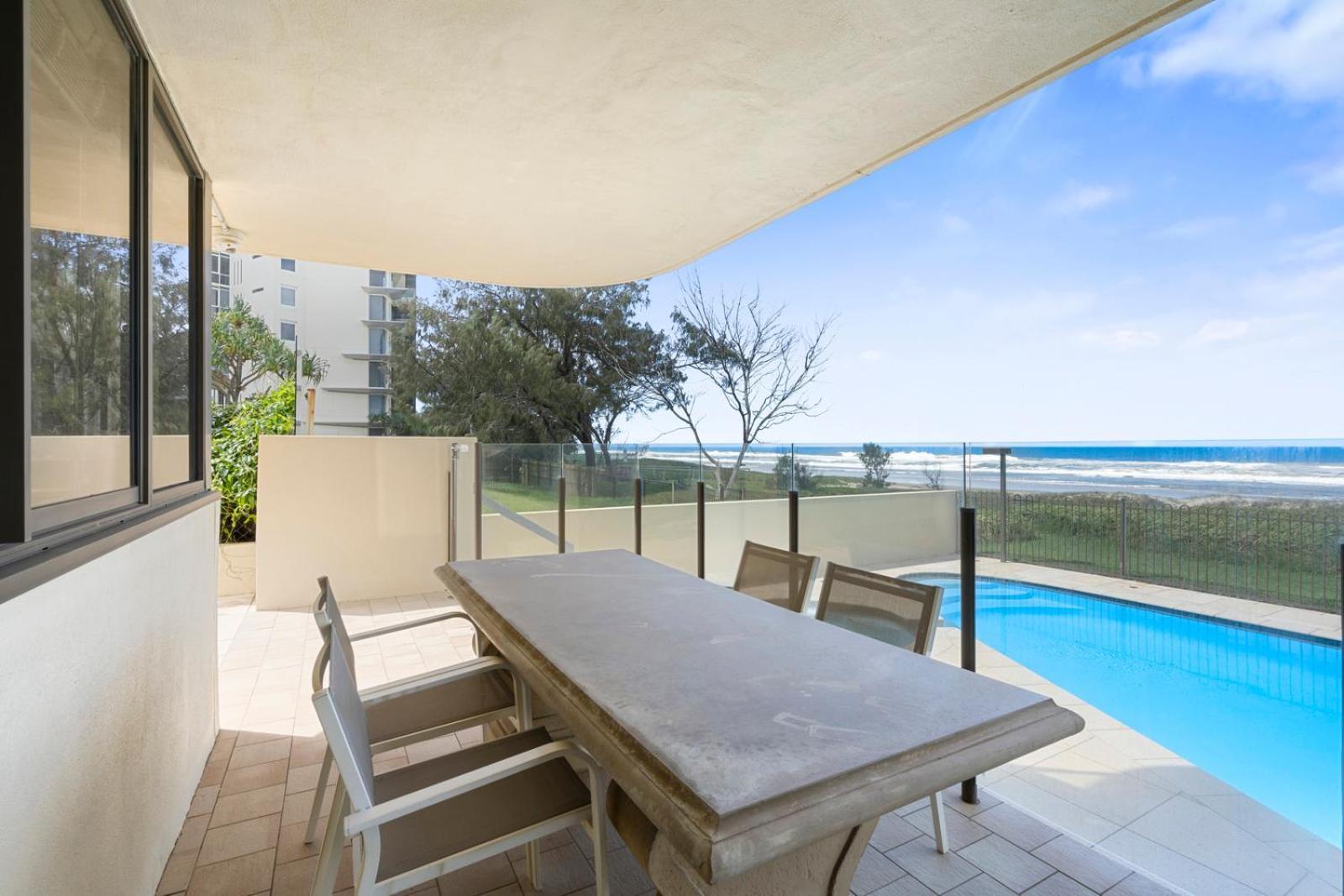 Premiere Apartments Gold Coast Exterior photo